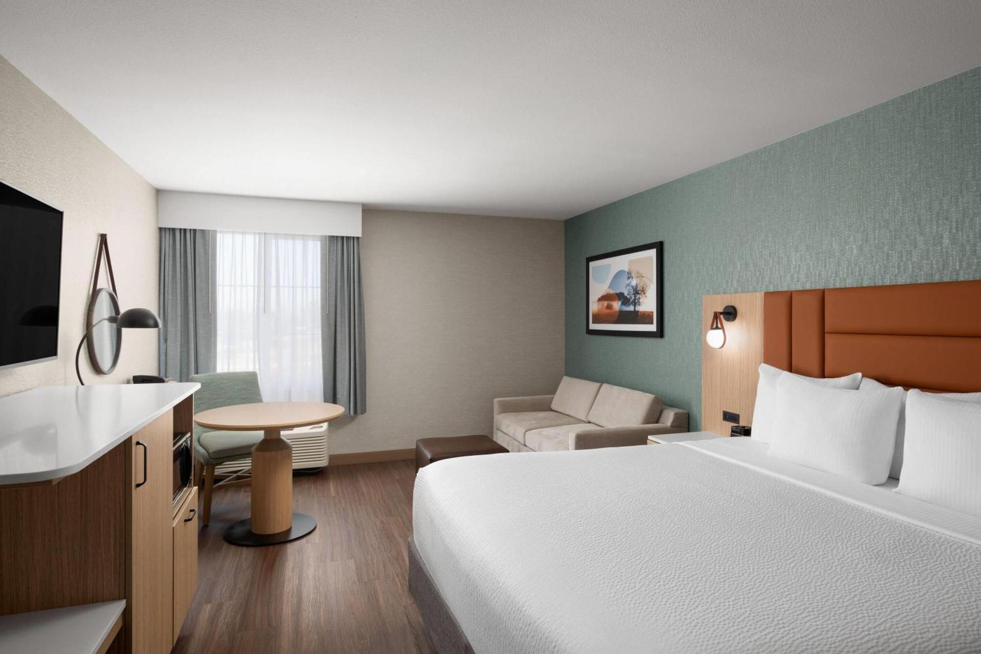 Deluxe King Room,1742722025:JPEG